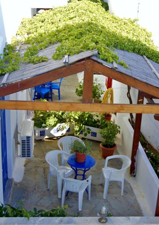 Idroussa Apartment Batsi  Exterior photo