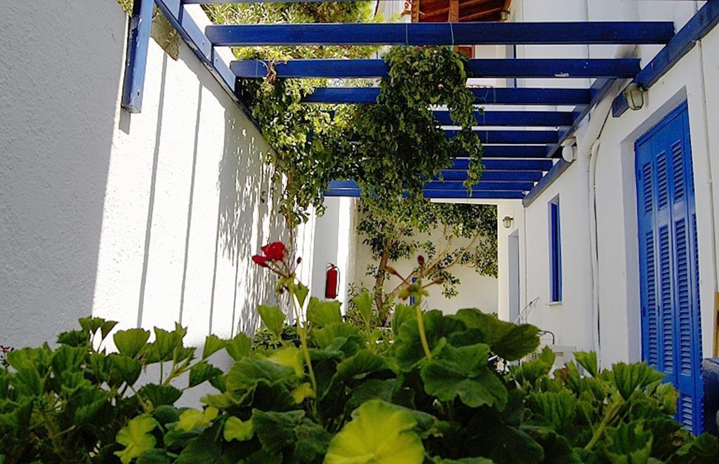 Idroussa Apartment Batsi  Exterior photo