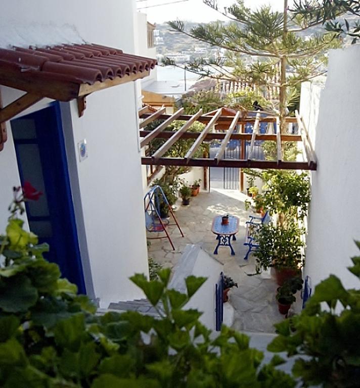 Idroussa Apartment Batsi  Exterior photo
